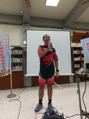 圖片標題:02心理二李宗彥同學分享參訪心得