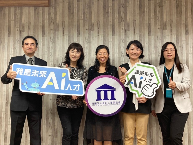 圖片標題:batch_LINE_ALBUM_2024923_簽約儀式_240923_8