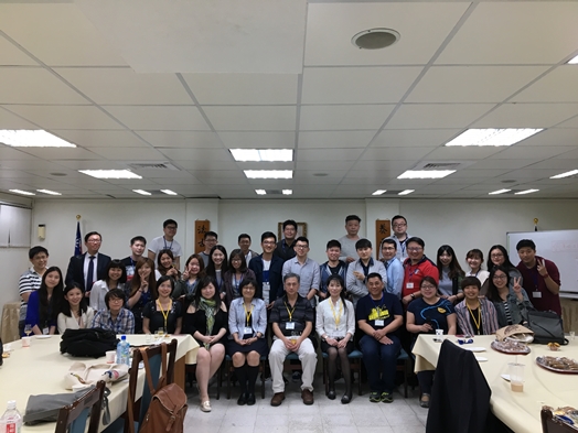 圖片標題:06系友大合照