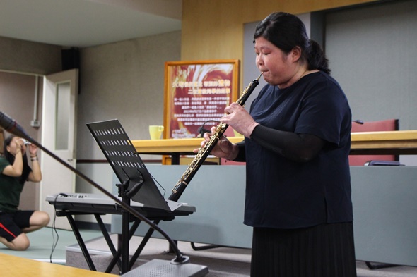 圖片標題:04思妤表演現場 