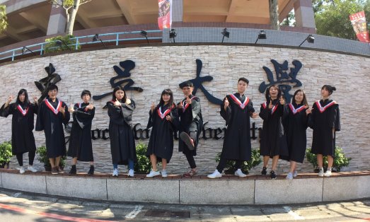 圖片標題:校長致畢業生祝福語封面照