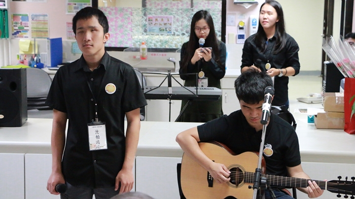 圖片標題:左至右為沈柏鴻、羅文謙