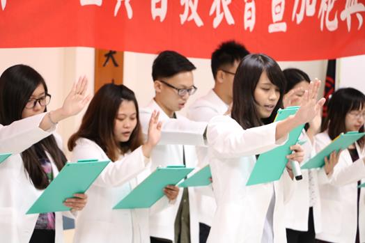 圖片標題:03加袍生宣誓 (Copy)