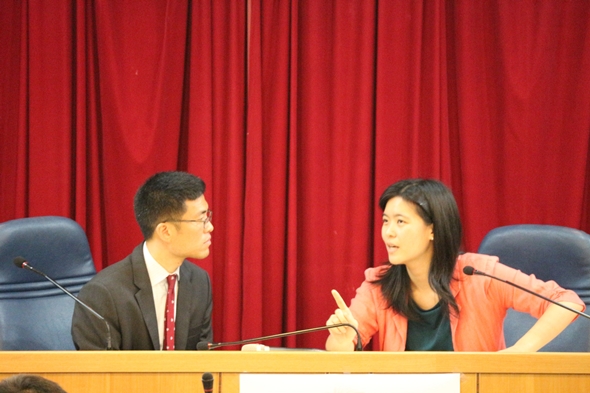 圖片標題:02董檢察官與范律師對談