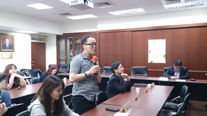 圖片標題:05作者王銘呈同學分享參加理律盃的經驗