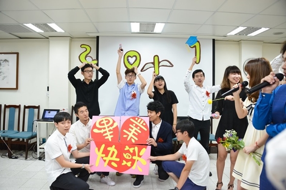 圖片標題:06在校生歡送畢業的學長姊