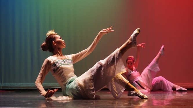 圖片標題:07人類與大自然一開始相親相愛