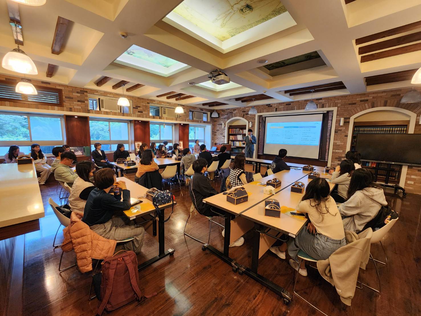 圖片標題:86cc9d098879a7b4a5f5059ad8688874c60e43d_0