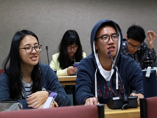 圖片標題:同學提問