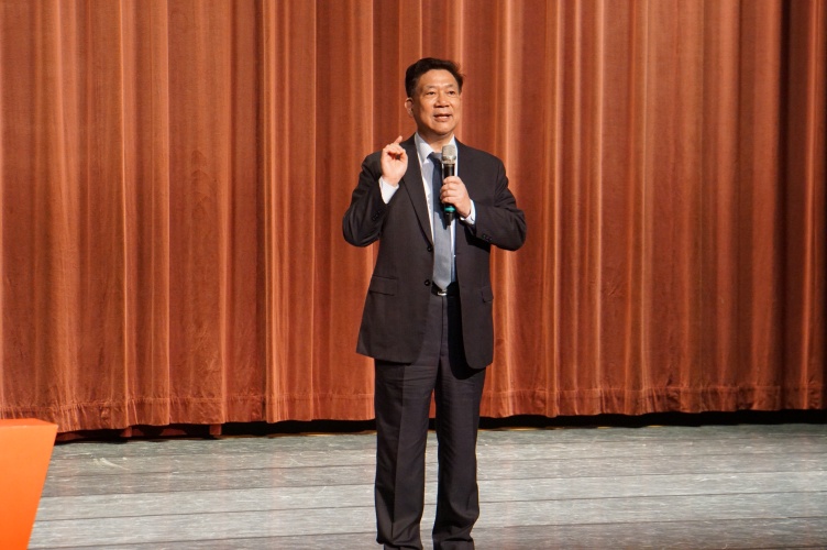 圖片標題:圖三、東吳大學詹乾隆校長致歡迎詞