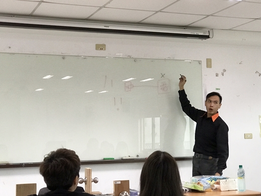 圖片標題:01講解用電安全