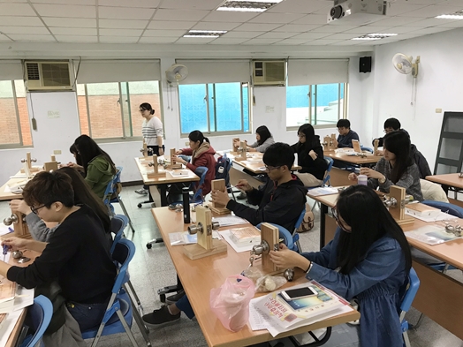 圖片標題:06 同學自行拆解門鎖