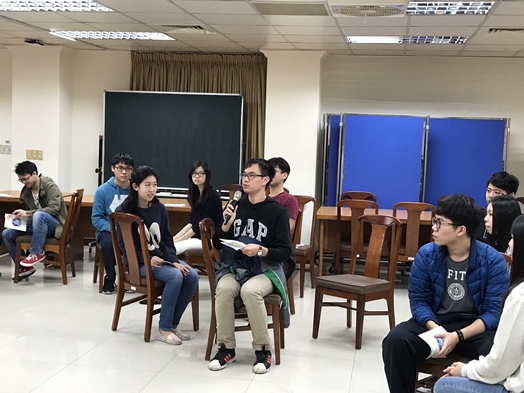 圖片標題:03同學發表感想