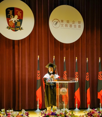 圖片標題:batch_圖二：企管系陳麗宇主任致詞