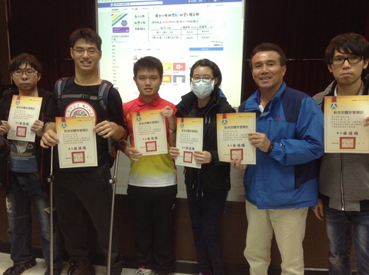 圖片標題:微電影競賽得獎合影