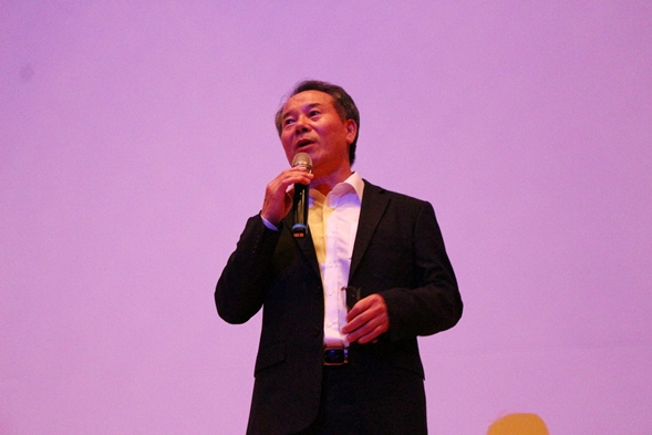 圖片標題:03-任炳沃會長哽咽畫面