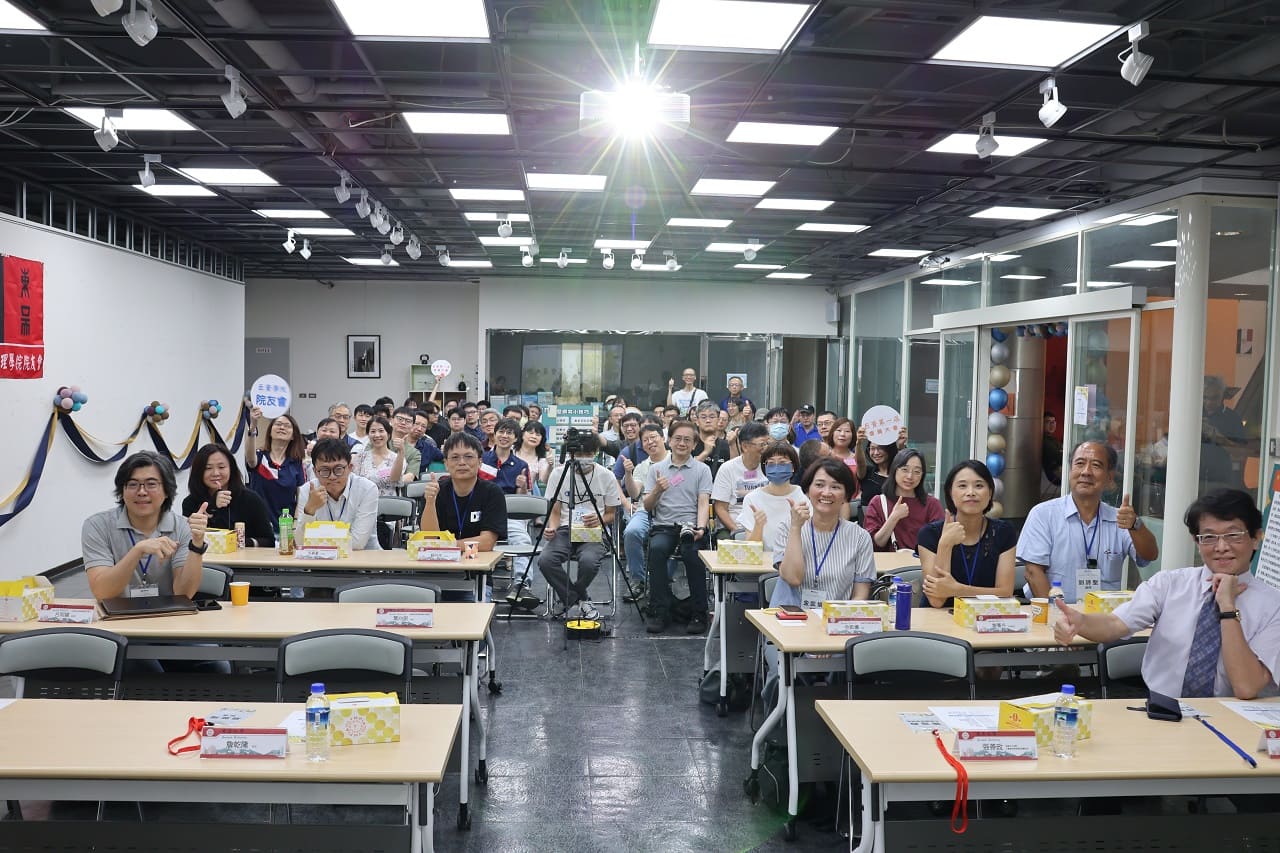 圖片標題:院友會合照1