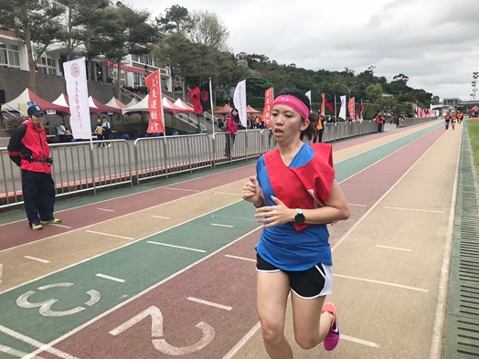 圖片標題:女子冠軍衝刺