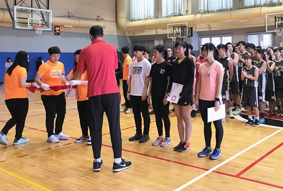 圖片標題:女子頒獎