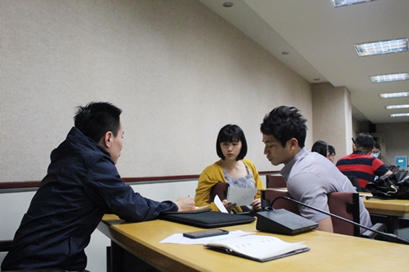 圖片標題:觀眾害羞自我介紹