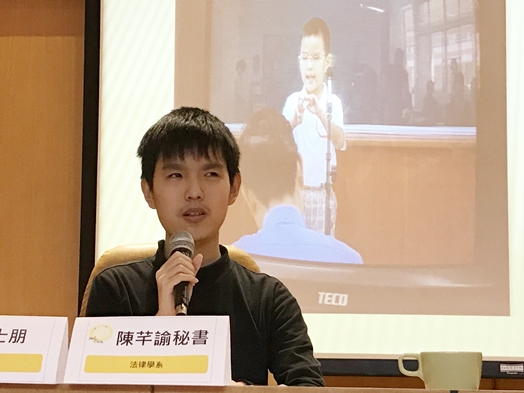 圖片標題:02王士朋分享自己的童年故事