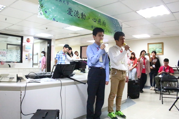 圖片標題:02 全盲生演唱