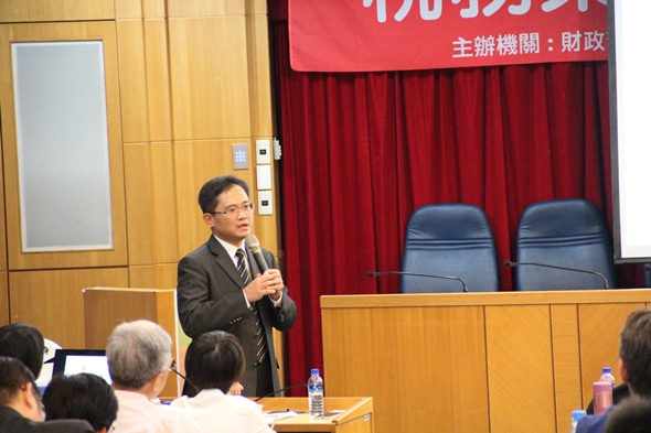 圖片標題:李坤璋主任