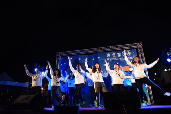 圖片標題:01 東吳第2哩團隊 表演