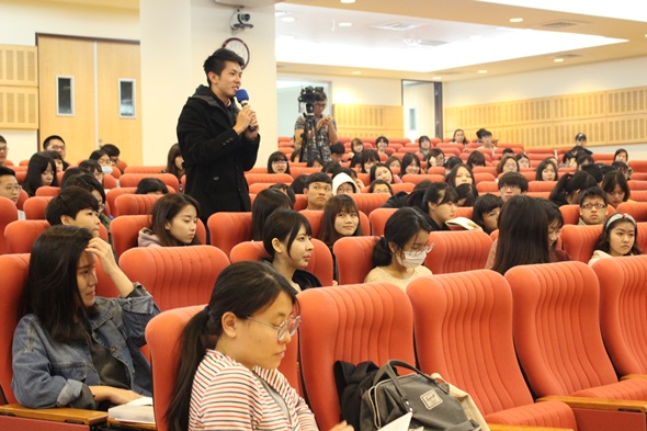 圖片標題:02 同學熱烈發問