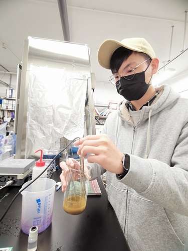 圖片標題:圖六、東吳微生物學系進行抑制壞菌成效檢測.jpg