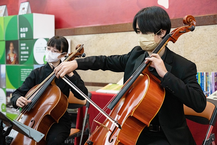 圖片標題:01由本校音樂系同學演奏為開幕式揭開序幕.jpg